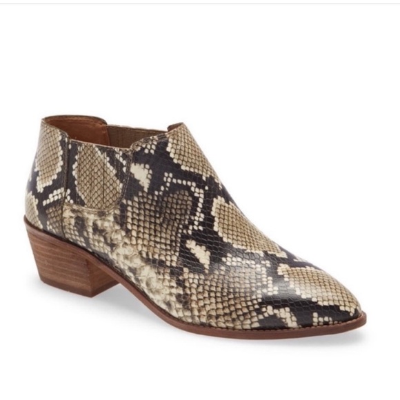 Madewell Shoes - NIB Madewell Sonia Snakeskin Printed Chelsea Boots